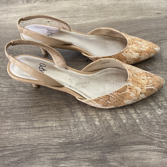 Impo cork small heel shoes size 7.5 - Picture 2 of 8